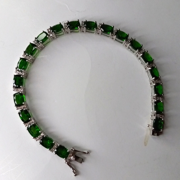 Chrome Diopside Bracelet - Picture 3 of 8